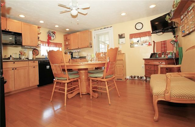 2369 Harrow Road, Upper St Clair, PA 15241