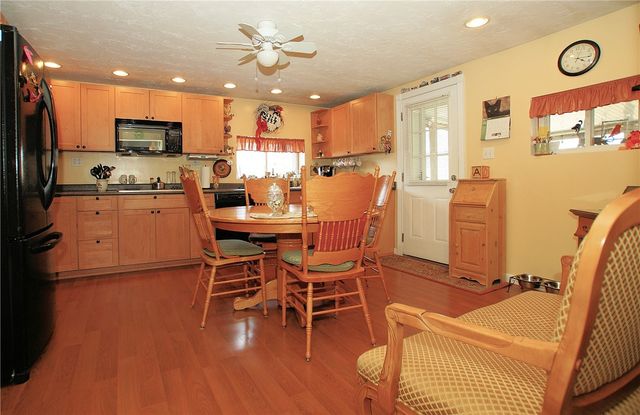 2369 Harrow Road, Upper St Clair, PA 15241