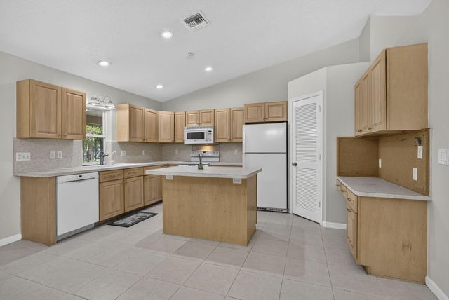 12564 68th Street N, West Palm Beach, FL 33412