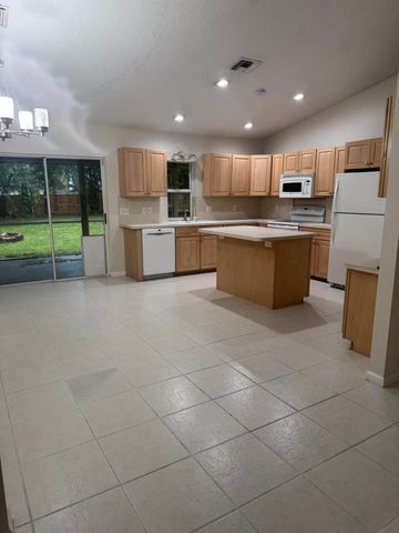 12564 68th Street N, West Palm Beach, FL 33412