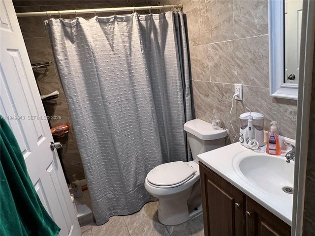 3640 NW 9th St 509, Miami, FL 33125