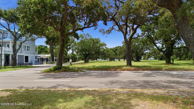 W Beach Boulevard, Long Beach, MS 39560