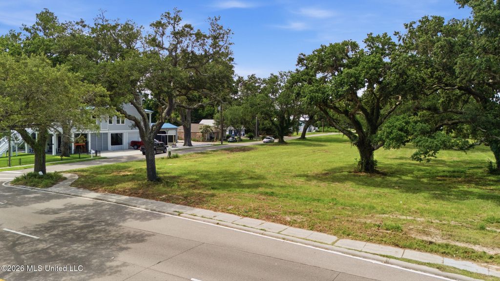 W Beach Boulevard, Long Beach, MS 39560