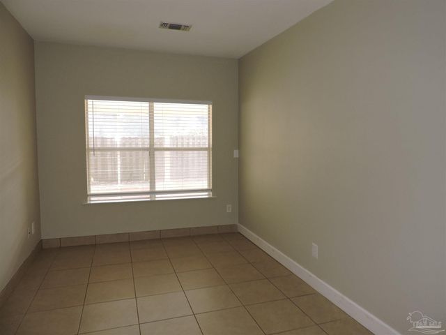 6423 Lake Charlene Ln, Pensacola, FL 32506