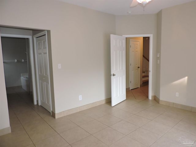 6423 Lake Charlene Ln, Pensacola, FL 32506