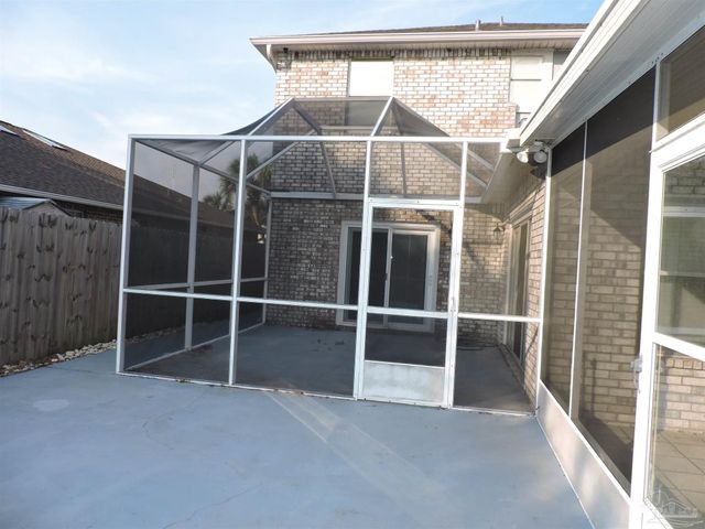 6423 Lake Charlene Ln, Pensacola, FL 32506