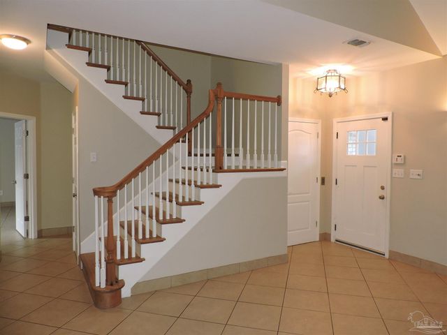 6423 Lake Charlene Ln, Pensacola, FL 32506