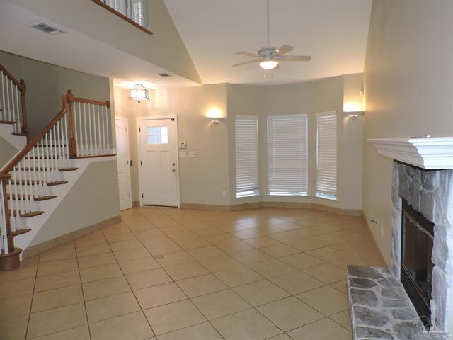 6423 Lake Charlene Ln, Pensacola, FL 32506