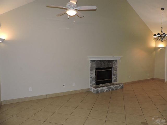 6423 Lake Charlene Ln, Pensacola, FL 32506