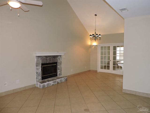 6423 Lake Charlene Ln, Pensacola, FL 32506