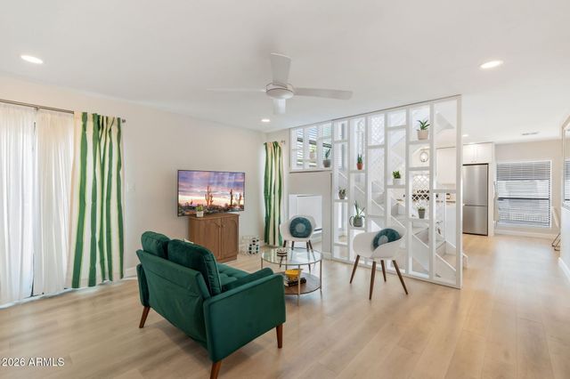 2 W GEORGIA Avenue 9, Phoenix, AZ 85013