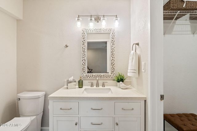 2 W GEORGIA Avenue 9, Phoenix, AZ 85013
