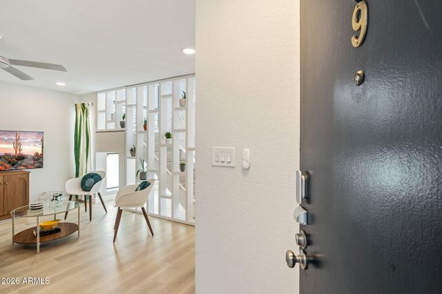 2 W GEORGIA Avenue 9, Phoenix, AZ 85013