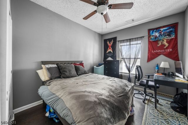 703 Brittany Dr, Wayne Twp., NJ 07470