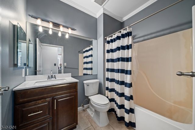 703 Brittany Dr, Wayne Twp., NJ 07470