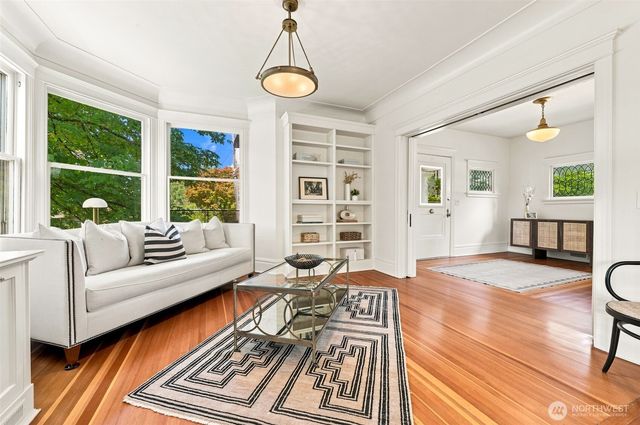 1111 Bellevue Place E, Seattle, WA 98102