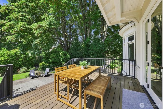1111 Bellevue Place E, Seattle, WA 98102