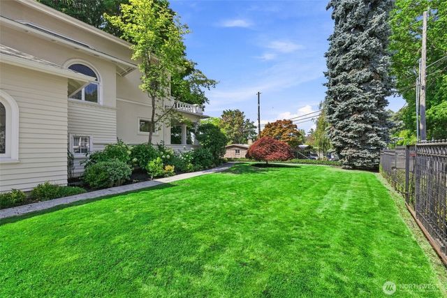 1111 Bellevue Place E, Seattle, WA 98102