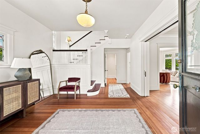 1111 Bellevue Place E, Seattle, WA 98102