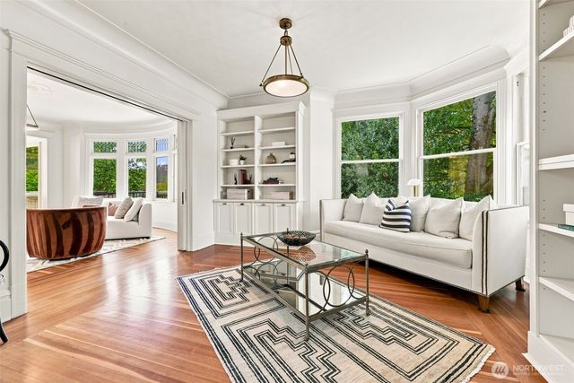 1111 Bellevue Place E, Seattle, WA 98102