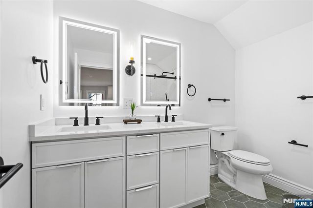 306 Grand Street 1, Jersey City, NJ 07302