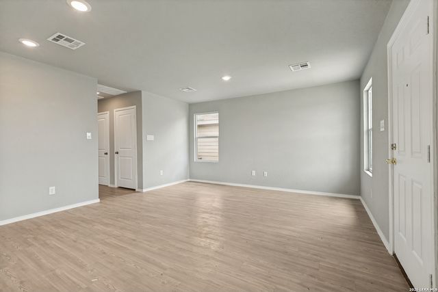 4235 Southton lake, San Antonio, TX 78223
