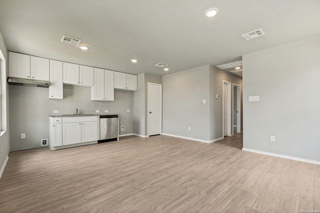4235 Southton lake, San Antonio, TX 78223