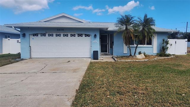 6019 VENETIAN BOULEVARD NE, St Petersburg, FL 33703