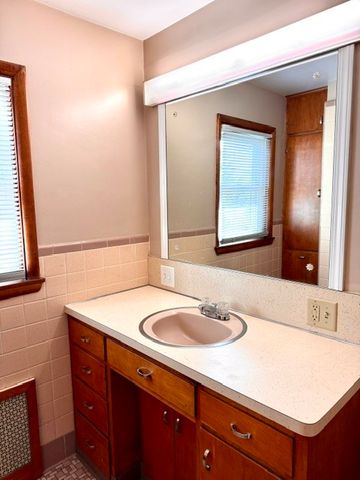 15 Church Street 2, Warren, RI 02885