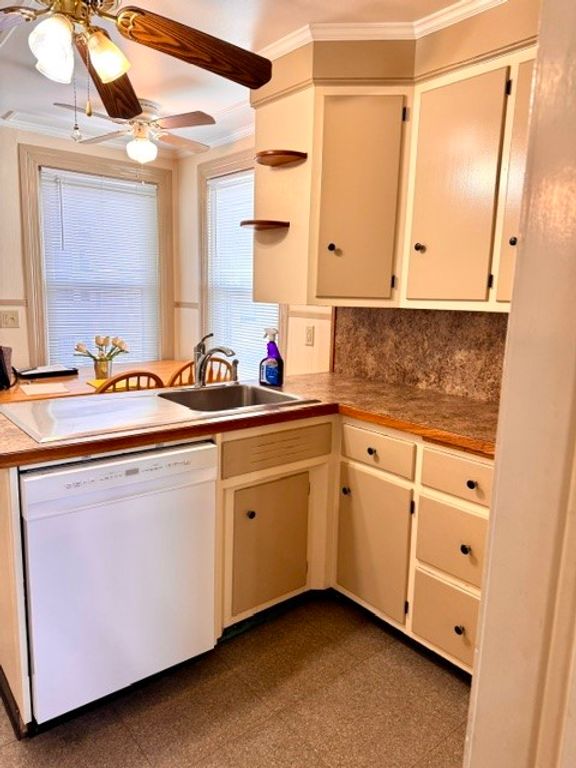 15 Church Street 2, Warren, RI 02885