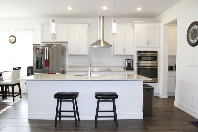 18331 SERENE LAKE LOOP, Lutz, FL 33548