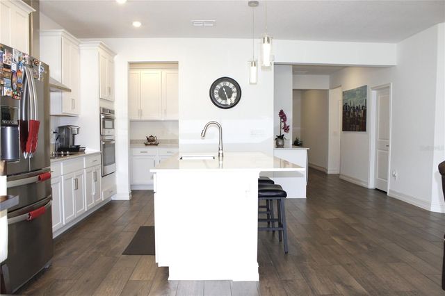 18331 SERENE LAKE LOOP, Lutz, FL 33548