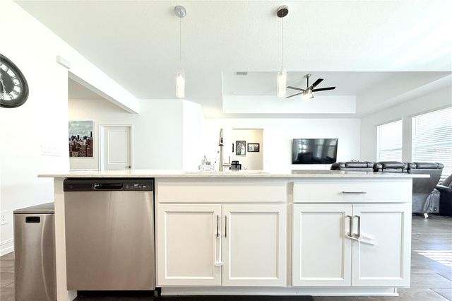 18331 SERENE LAKE LOOP, Lutz, FL 33548