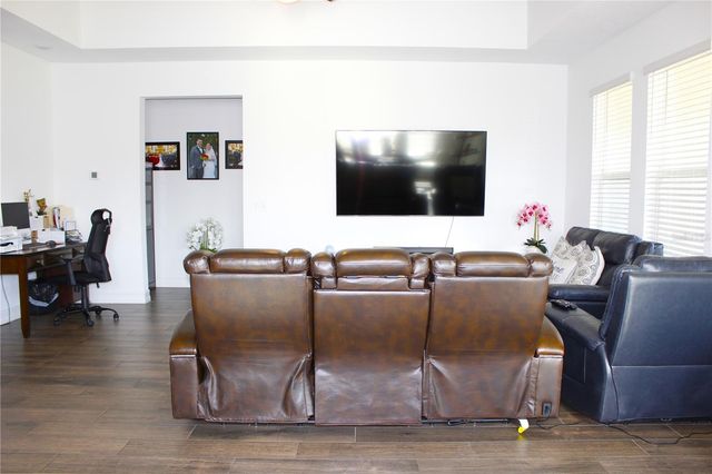 18331 SERENE LAKE LOOP, Lutz, FL 33548