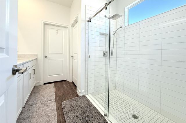 18331 SERENE LAKE LOOP, Lutz, FL 33548