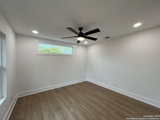 2239 Burnet St, San Antonio, TX 78202