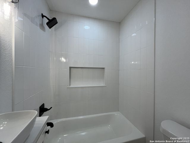 2239 Burnet St, San Antonio, TX 78202