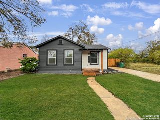 2239 Burnet St, San Antonio, TX 78202