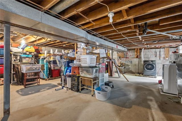 3 Leader Street, Coventry, RI 02816