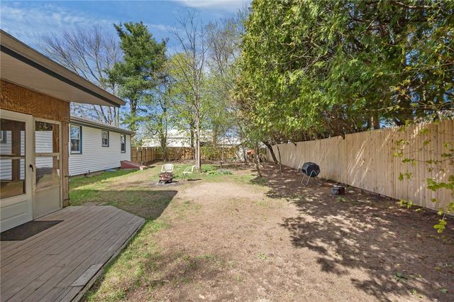 3 Leader Street, Coventry, RI 02816