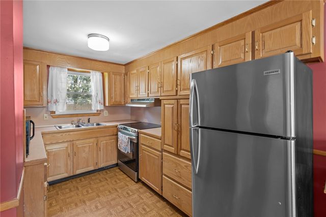 3 Leader Street, Coventry, RI 02816