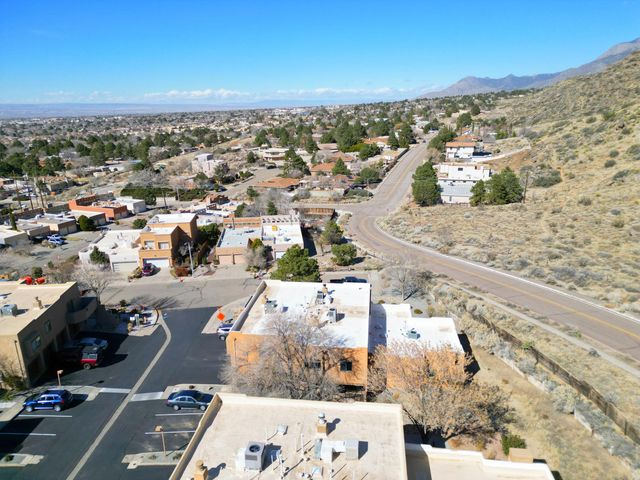 2900 Vista Del Rey NE UNIT 20B, Albuquerque, NM 87112