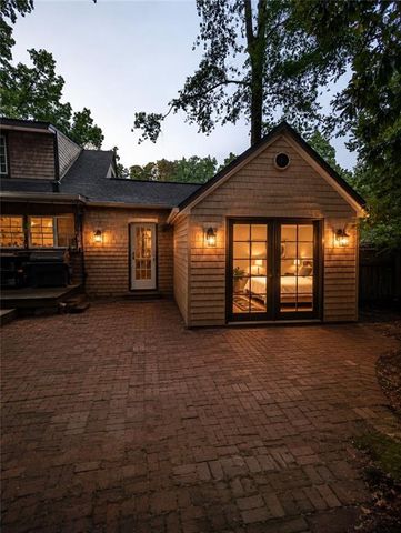 260 BEVERLY Road NE, Atlanta, GA 30309