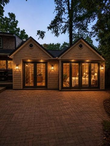260 BEVERLY Road NE, Atlanta, GA 30309
