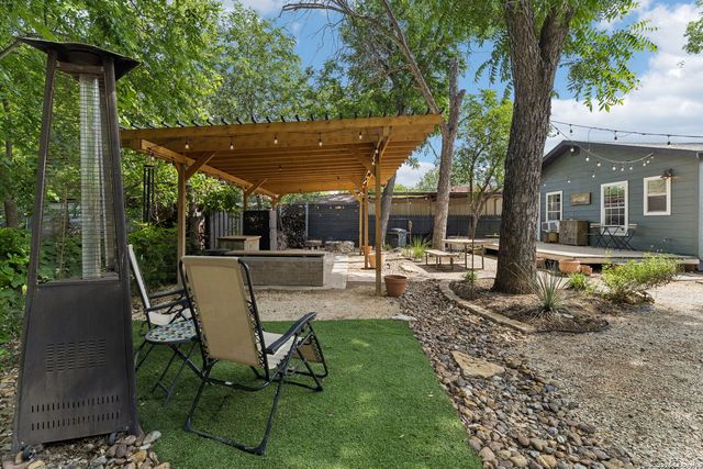 628 S SAN DARIO AVE, San Antonio, TX 78237