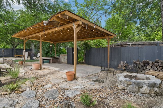 628 S SAN DARIO AVE, San Antonio, TX 78237
