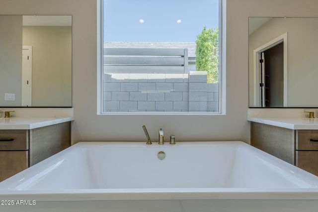 11850 N Loma Linda Street, Surprise, AZ 85388