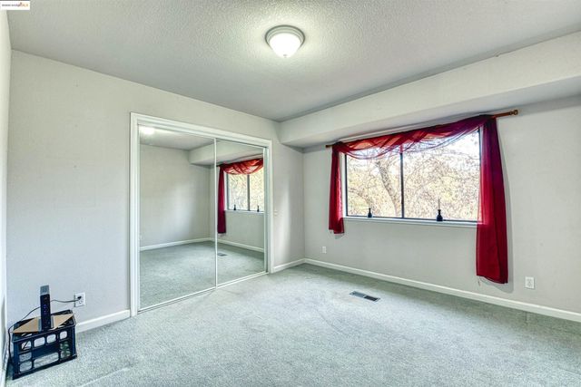 20538 Nob Hill Cr, Groveland, CA 95321