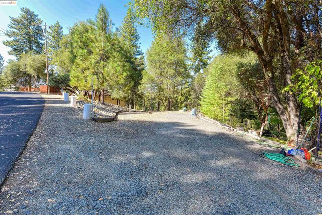 20538 Nob Hill Cr, Groveland, CA 95321