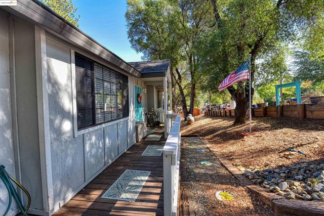 20538 Nob Hill Cr, Groveland, CA 95321